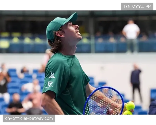 郑钦文因伤退赛无缘中网女单16强 男单四强全部产生